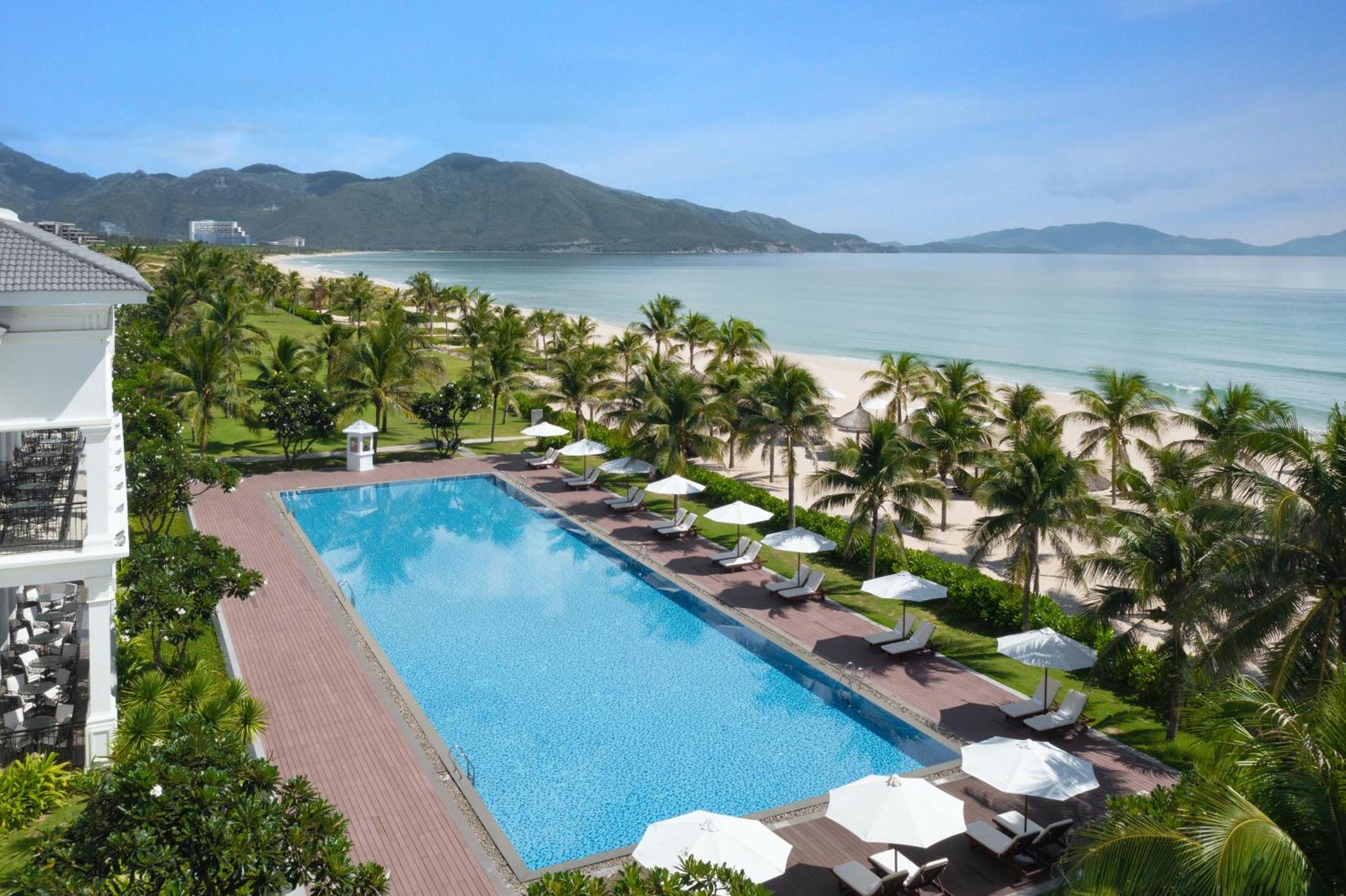 Melia Vinpearl Cam Ranh Beach Resort Екстериор снимка
