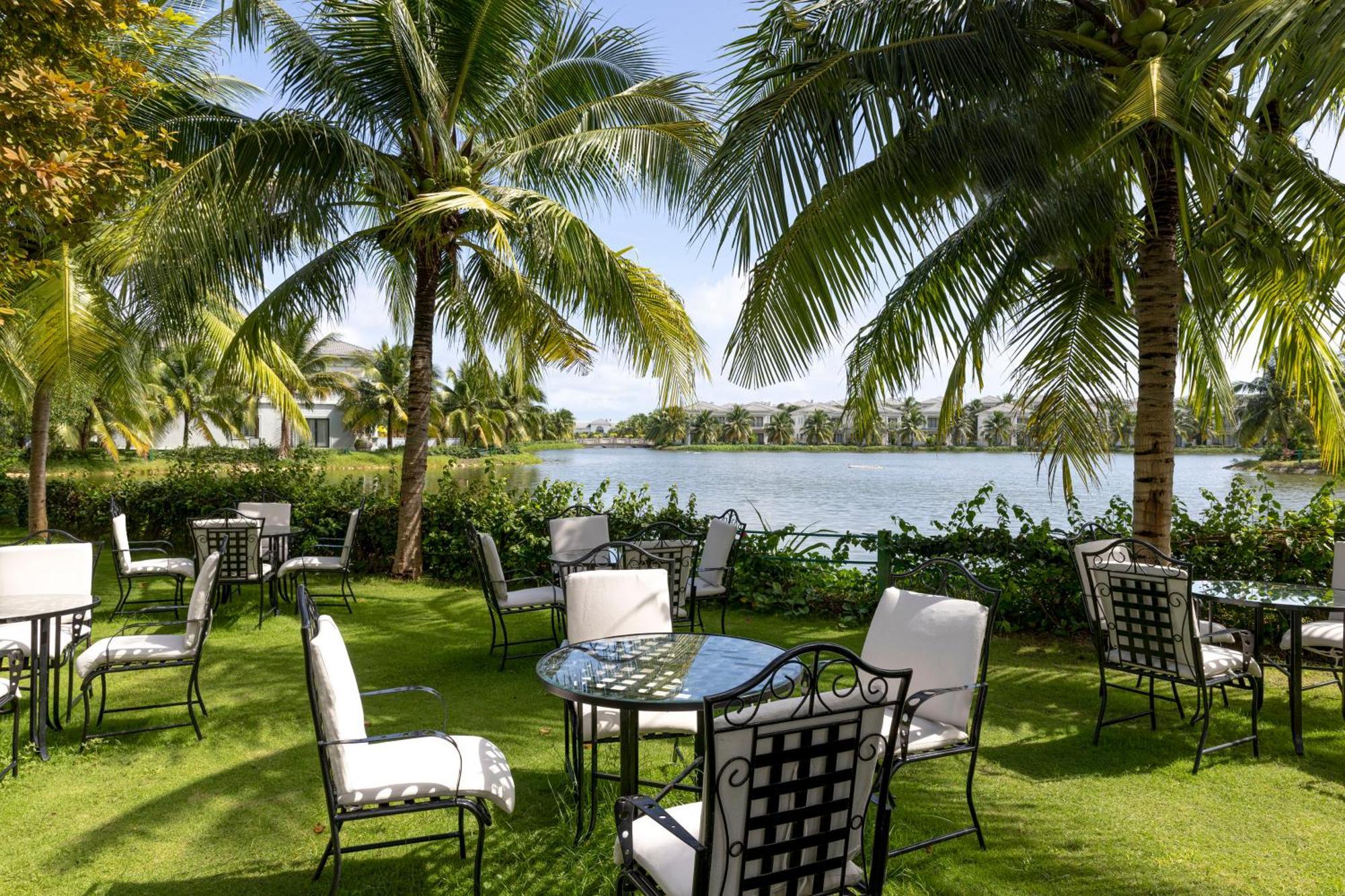 Melia Vinpearl Cam Ranh Beach Resort Екстериор снимка
